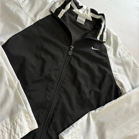 Nike Y2K Full-Zip Jacket - Picture 2 of 7